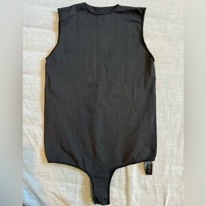 Skims essential crewneck sleeveless bodysuit